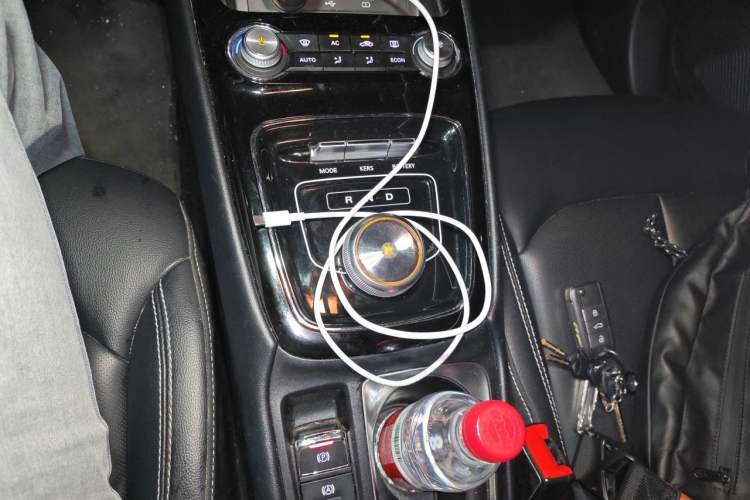 Used Roewe Ei5 2019 Luxury Edition Gear Lever