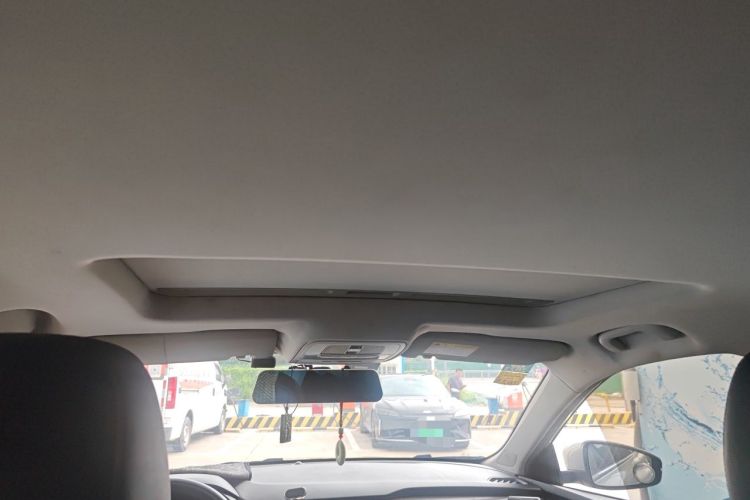 Used Roewe Ei5 2019 Luxury Edition Headliner