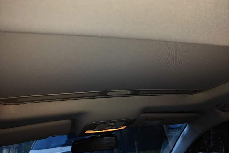 Used Roewe Ei5 2019 Smart Connect Flagship Edition Headliner