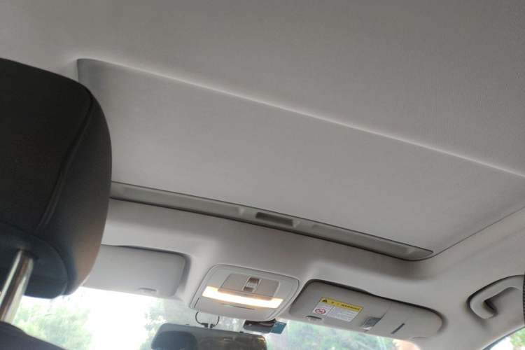 Used Roewe Ei5 2019 Luxury Edition Headliner