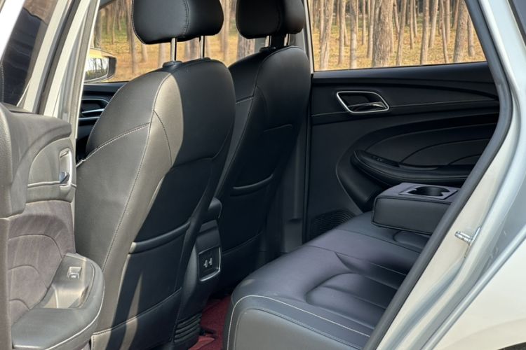 Used Roewe Ei5 2019 Smart Connect Flagship Edition Interior 4