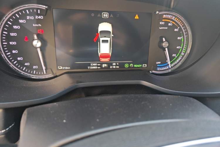 Used Roewe Ei5 2019 Smart Connect Flagship Edition Odometer Close Up