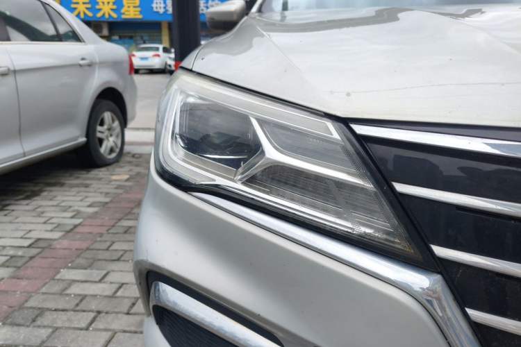 Used Roewe Ei5 2019 Smart Connect Supreme Edition Right Front Headlight