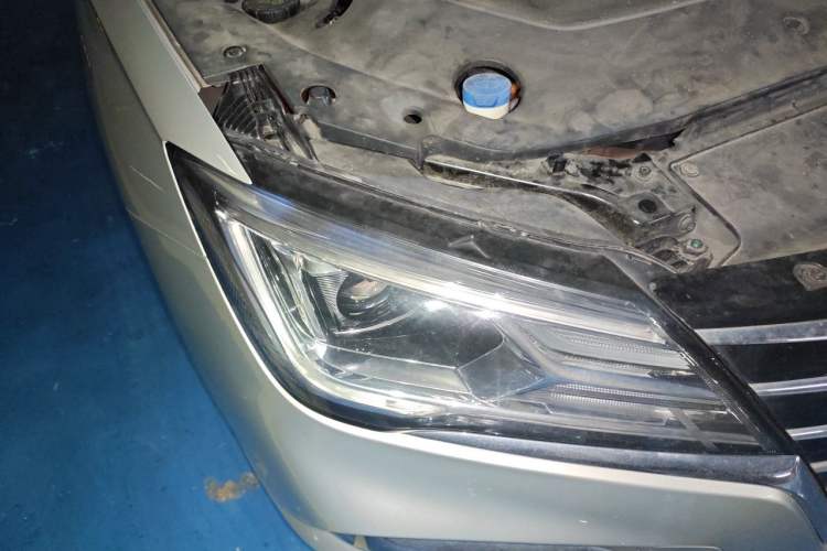 Used Roewe Ei5 2019 Luxury Edition Right Front Headlight