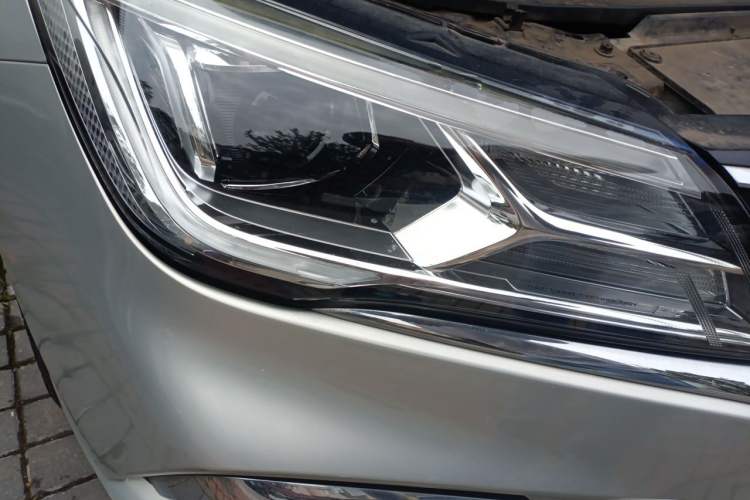 Used Roewe Ei5 2019 Luxury Edition Right Front Headlight