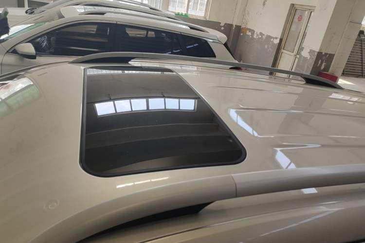 Used Roewe Ei5 2019 Smart Connect Flagship Edition Roof