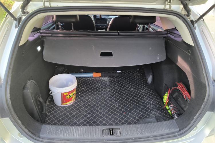 Used Roewe Ei5 2019 Luxury Edition Trunk