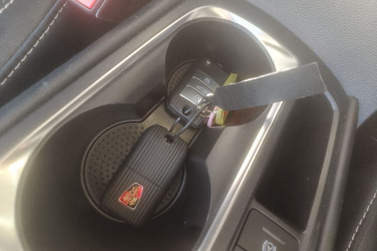 Used Roewe Ei5 2019 Smart Connect Supreme Edition Vehicle Key