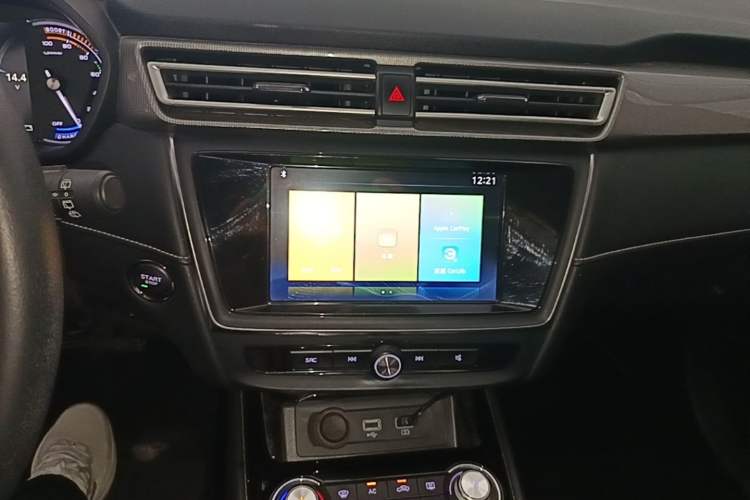 Used Roewe Ei5 2019 Luxury Edition Audio And AC Panel