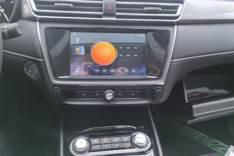 Used Roewe Ei5 2019 Luxury Edition Audio And AC Panel