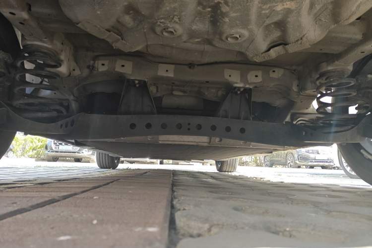 Used Roewe Ei5 2019 Smart Connect Flagship Edition Chassis Rear