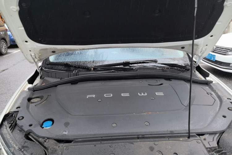 Used Roewe Ei5 2019 Smart Connect Flagship Edition Engine Bay