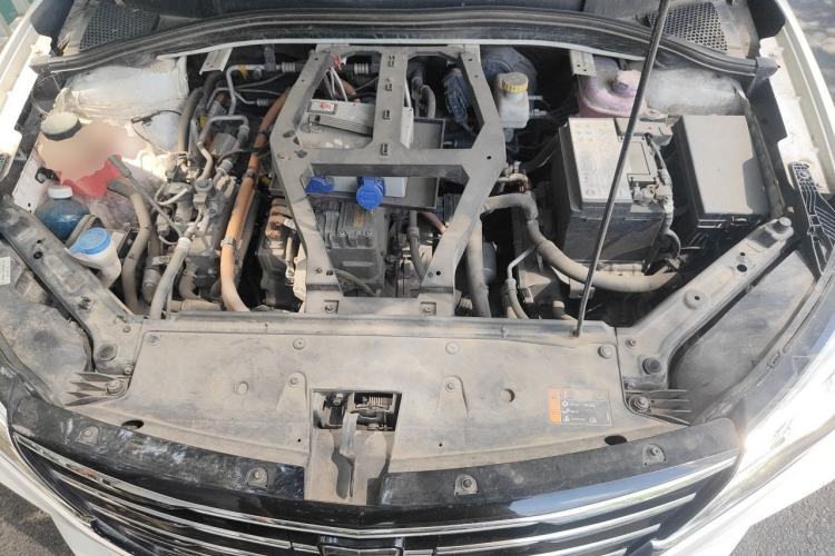Used Roewe Ei5 2019 Smart Connect Flagship Edition Engine Bay