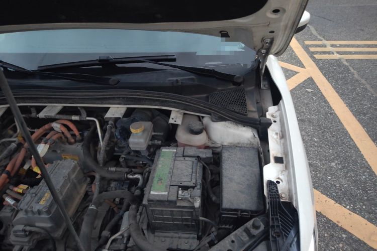 Used Roewe Ei5 2019 Luxury Edition Engine Bay Left
