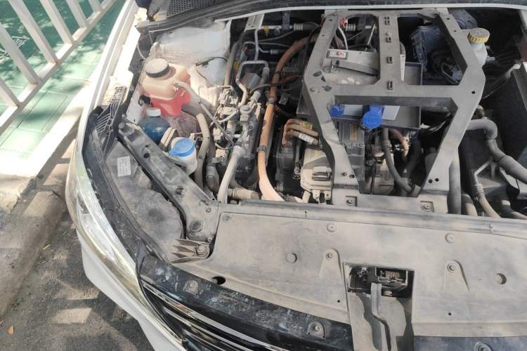 Used Roewe Ei5 2019 Smart Connect Flagship Edition Engine Bay Right