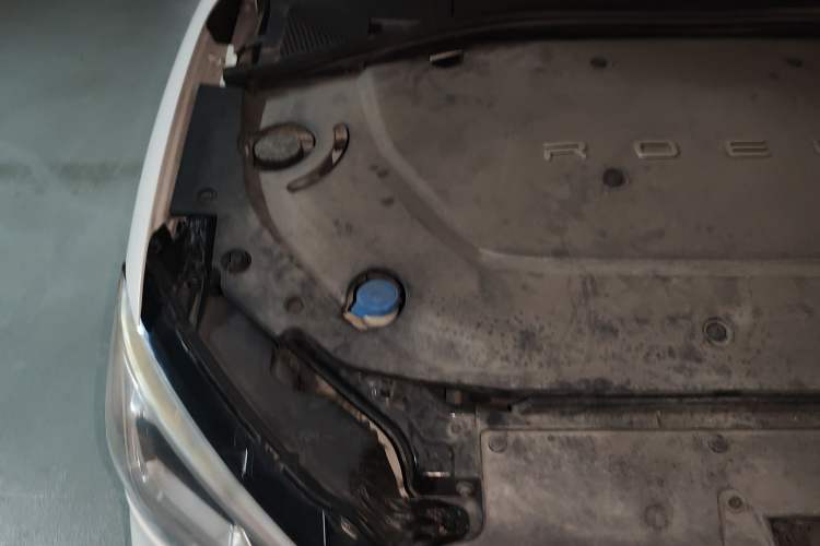 Used Roewe Ei5 2019 Comfort Edition Engine Bay Right