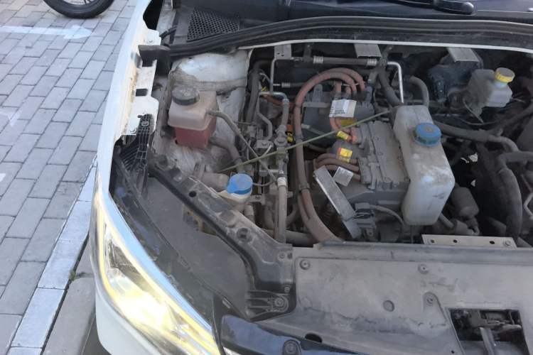 Used Roewe Ei5 2019 Luxury Edition Engine Bay Right