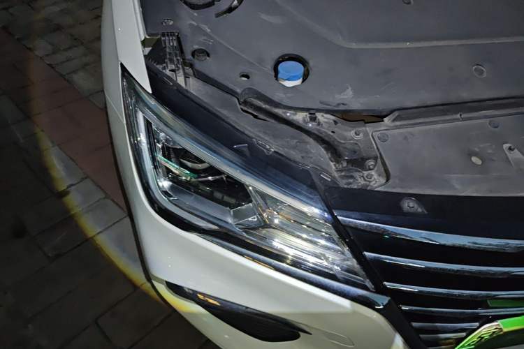 Used Roewe Ei5 2019 Smart Connect Flagship Edition Engine Bay Right