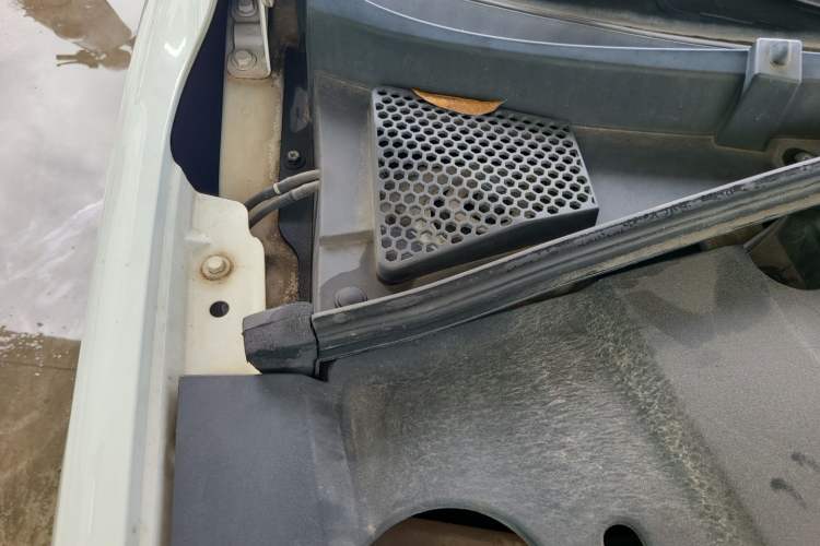 Used Roewe Ei5 2019 Comfort Edition Engine Bay Right