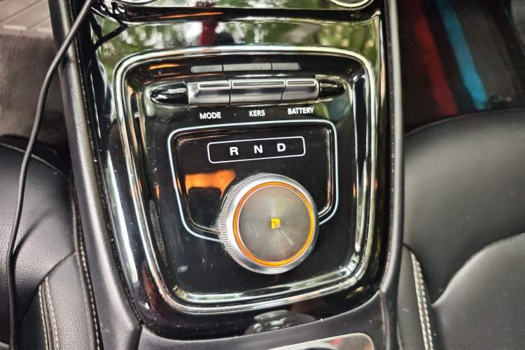 Used Roewe Ei5 2019 Luxury Edition Gear Lever
