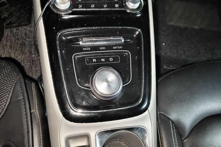 Used Roewe Ei5 2019 Comfort Edition Gear Lever