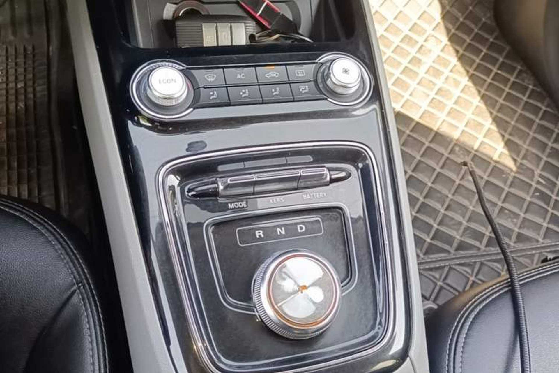 Used Roewe Ei5 2019 Comfort Edition Gear Lever