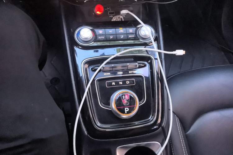 Used Roewe Ei5 2019 Luxury Edition Gear Lever