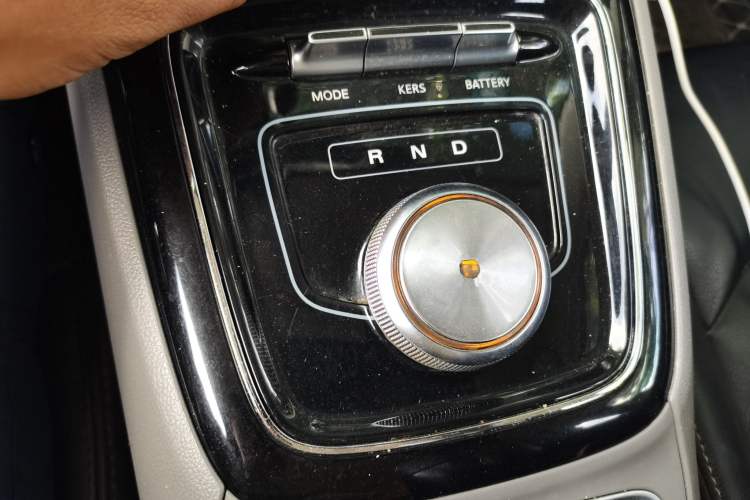Used Roewe Ei5 2019 Comfort Edition Gear Lever
