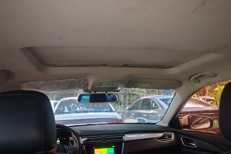 Used Roewe Ei5 2019 Luxury Edition Headliner