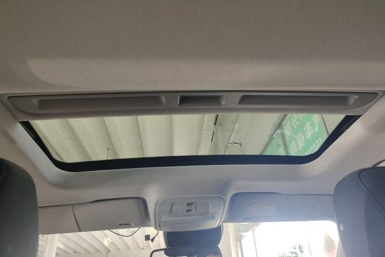 Used Roewe Ei5 2019 Smart Connect Supreme Edition Headliner