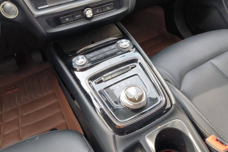 Used Roewe Ei5 2019 Smart Connect Flagship Edition Interior 4