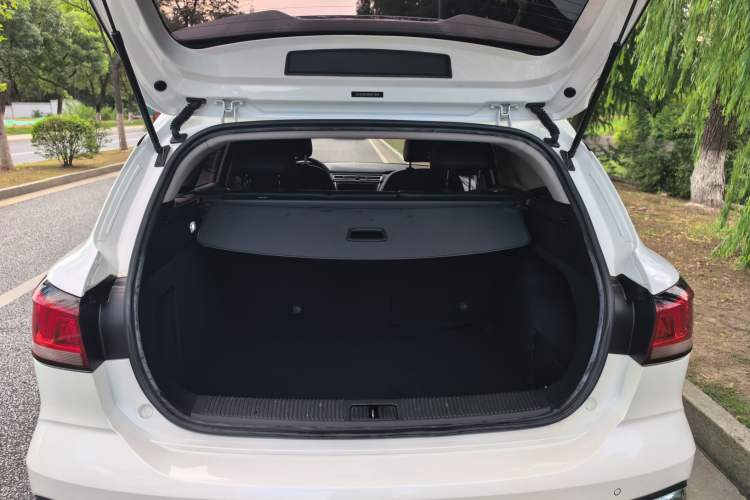 Used Roewe Ei5 2019 Smart Connect Flagship Edition Interior 4