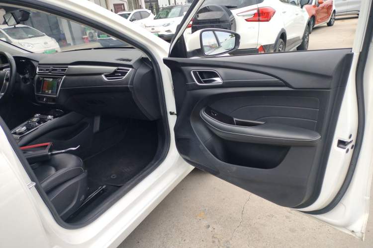 Used Roewe Ei5 2019 Luxury Edition Interior 5