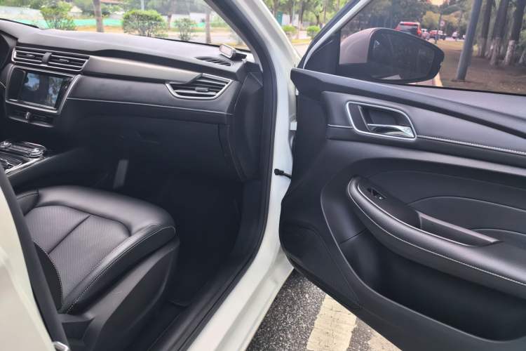 Used Roewe Ei5 2019 Smart Connect Flagship Edition Interior 6