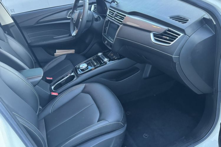 Used Roewe Ei5 2019 Luxury Edition Interior 8