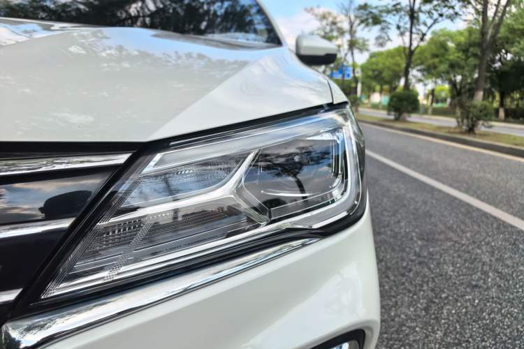 Used Roewe Ei5 2019 Smart Connect Flagship Edition Left Front Headlight