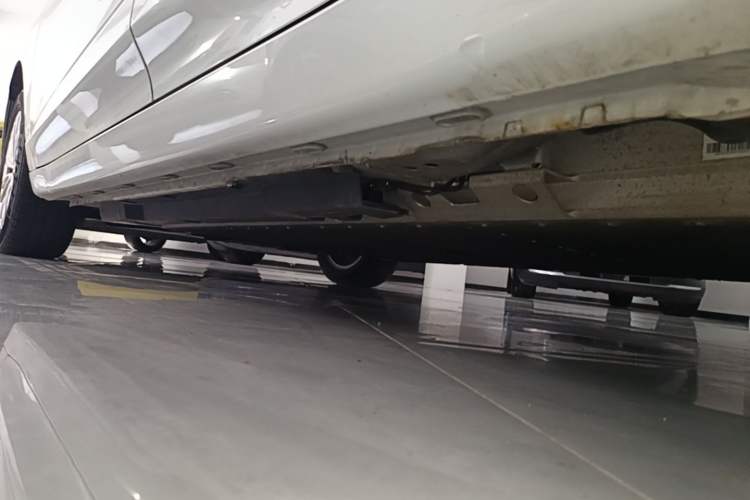 Used Roewe Ei5 2019 Luxury Edition Left Side Sill