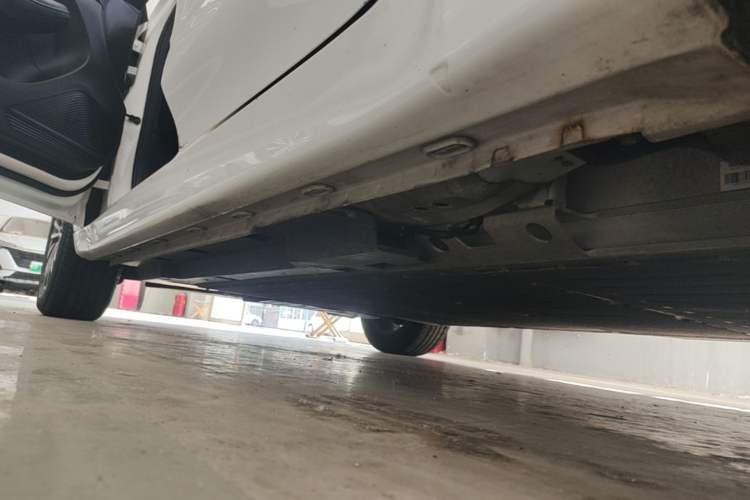Used Roewe Ei5 2019 Smart Connect Supreme Edition Left Side Sill