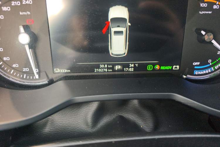 Used Roewe Ei5 2019 Luxury Edition Odometer Close Up
