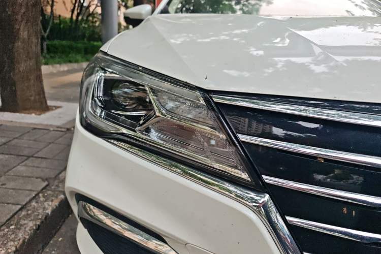Used Roewe Ei5 2019 Luxury Edition Right Front Headlight