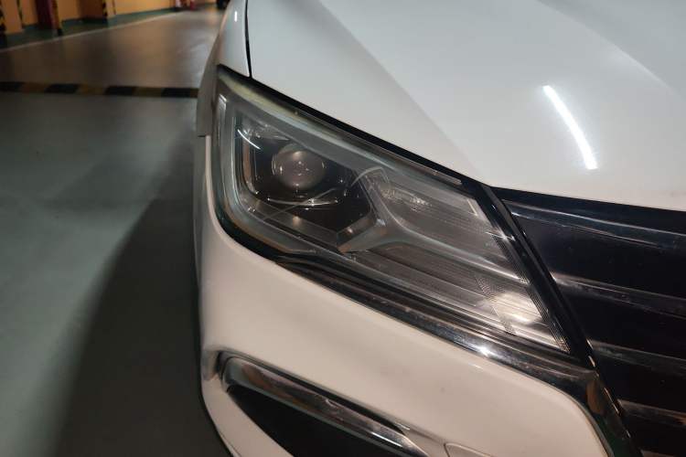 Used Roewe Ei5 2019 Comfort Edition Right Front Headlight