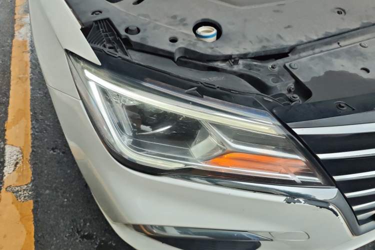 Used Roewe Ei5 2019 Luxury Edition Right Front Headlight