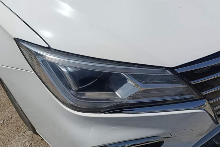 Used Roewe Ei5 2019 Comfort Edition Right Front Headlight