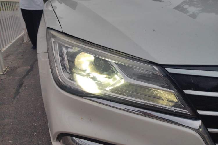 Used Roewe Ei5 2019 Luxury Edition Right Front Headlight