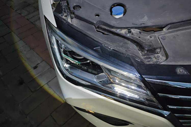Used Roewe Ei5 2019 Smart Connect Flagship Edition Right Front Headlight