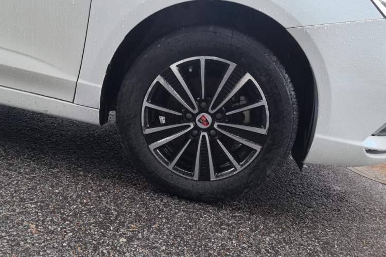 Used Roewe Ei5 2019 Smart Connect Flagship Edition Right Front Wheel Hub