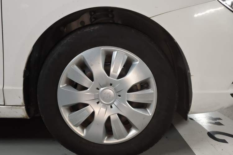 Used Roewe Ei5 2019 Comfort Edition Right Front Wheel Hub