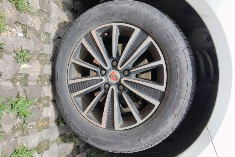 Used Roewe Ei5 2019 Smart Connect Flagship Edition Right Front Wheel Hub