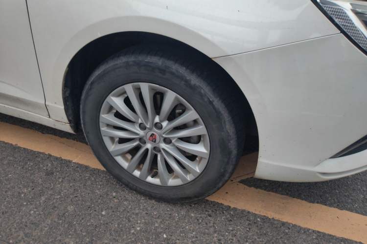 Used Roewe Ei5 2019 Luxury Edition Right Front Wheel Hub