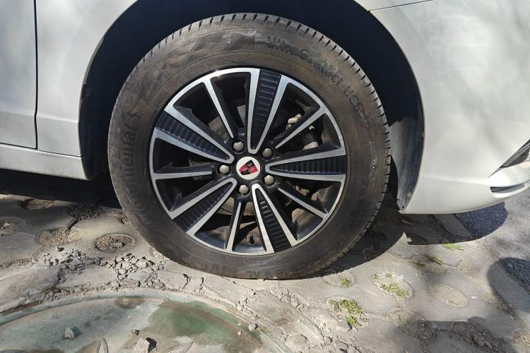 Used Roewe Ei5 2019 Smart Connect Flagship Edition Right Front Wheel Hub